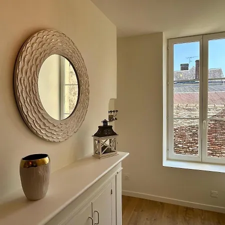 Centre-ville Entierement Renove *