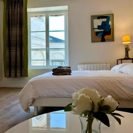 Centre-ville Entierement Renove מונטניה-או-פרש