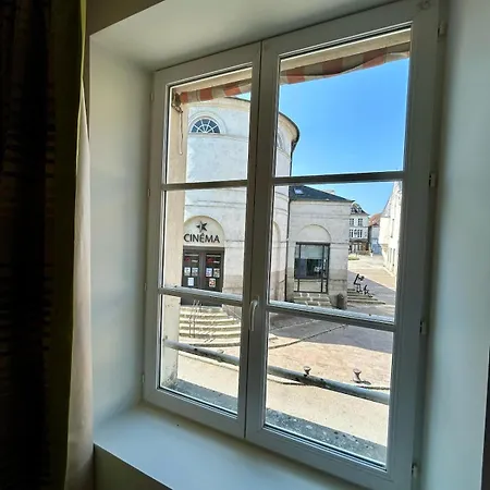 דירה Centre-ville Entierement Renove מונטניה-או-פרש